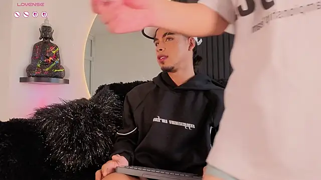 Ken-boy  online show from January 7, 2026, 7:08 pm