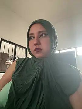 hannahayat online show from July 23, 2026, 9:55 pm