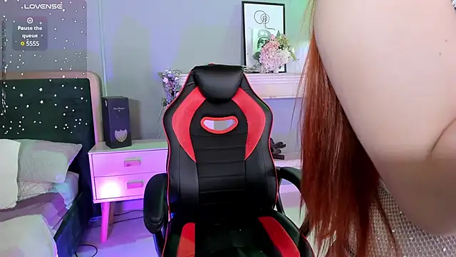 tiffany becker online show from February 27, 2025, 8:31 pm