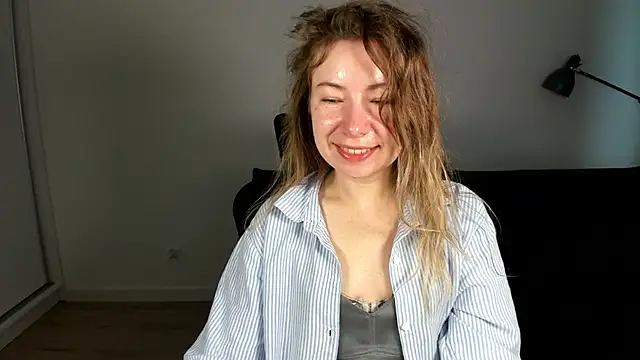 Snapshot of Mia_Tasty chatting on February 25, 2026, 7:30 am Mia Tasty online show from February 25, 2026, 7:30 am