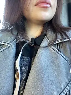 AnaWest online show from September 29, 2025, 5:25 am