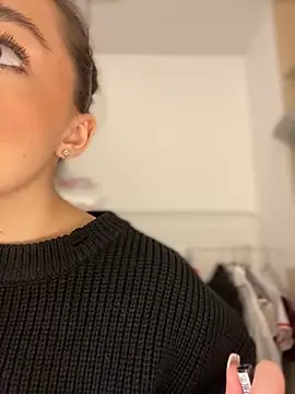 AnaWest online show from February 22, 2025, 6:06 am