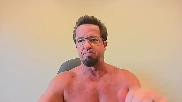 Snapshot of sluttydylan chatting on November 19, 2025, 11:27 pm sluttydylan online show from November 19, 2025, 11:27 pm