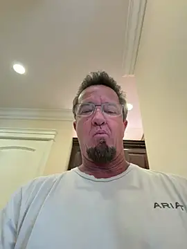 Snapshot of sluttydylan chatting on June 26, 2026, 9:53 pm sluttydylan online show from June 26, 2026, 9:53 pm