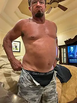 Snapshot of sluttydylan chatting on July 22, 2026, 2:46 am sluttydylan online show from July 22, 2026, 2:46 am