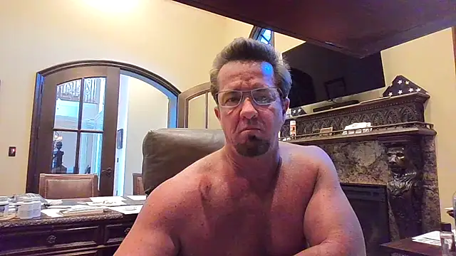 Snapshot of sluttydylan chatting on November 6, 2025, 12:03 am sluttydylan online show from November 6, 2025, 12:03 am