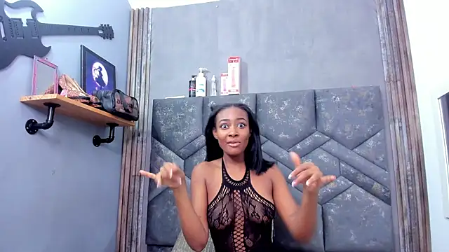 Snapshot of dalilaqueen chatting on February 20, 2026, 12:18 pm dalilaqueen online show from February 20, 2026, 12:18 pm