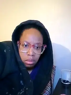 madamsensuale online show from February 18, 2025, 6:15 am