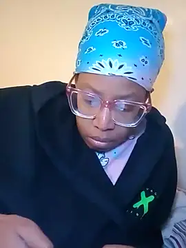 madamsensuale online show from February 21, 2025, 9:43 pm