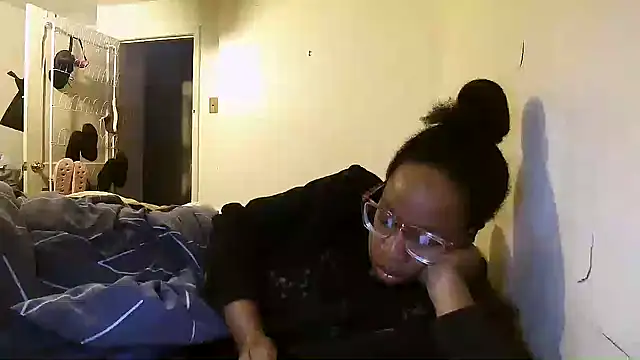 madamsensuale online show from March 14, 2025, 12:07 pm