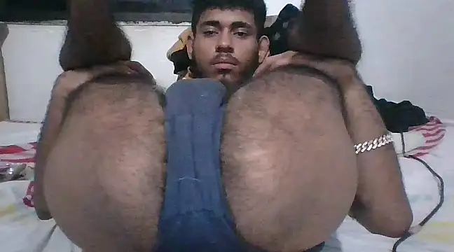 Snapshot of MaximoSualteza777 chatting on March 21, 2025, 7:22 am MaximoSualteza777 online show from March 21, 2025, 7:22 am