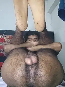 MaximoSualteza777 online show from April 26, 2026, 3:09 pm