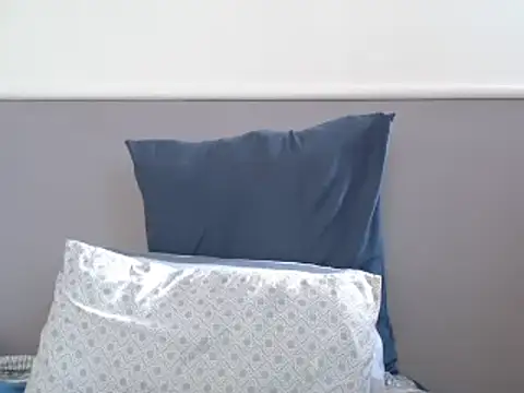 cutiebar online show from February 28, 2025, 5:37 am