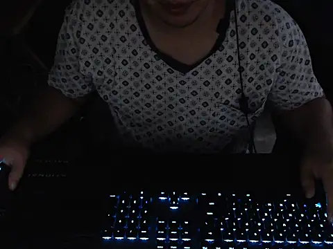 thealfawolf01 online show from March 1, 2026, 12:05 pm