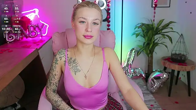 Snapshot of Crystal_Barbie chatting on February 21, 2025, 7:54 pm Crystal Barbie online show from February 21, 2025, 7:54 pm