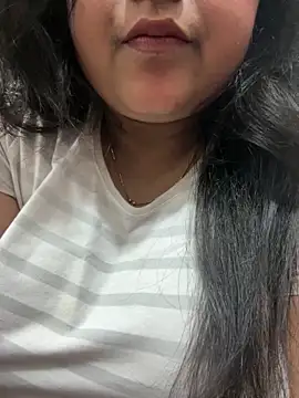 Snapshot of smile_pretty chatting on February 27, 2026, 5:35 pm smile pretty online show from February 27, 2026, 5:35 pm