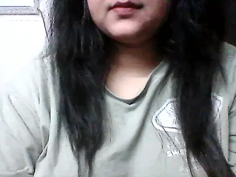 smile pretty online show from April 15, 2026, 8:09 pm