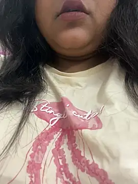 Snapshot of smile_pretty chatting on February 26, 2026, 5:35 pm smile pretty online show from February 26, 2026, 5:35 pm