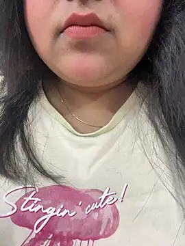 Snapshot of smile_pretty chatting on February 10, 2026, 5:45 pm smile pretty online show from February 10, 2026, 5:45 pm