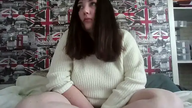 Lynylou online show from October 15, 2025, 9:50 am