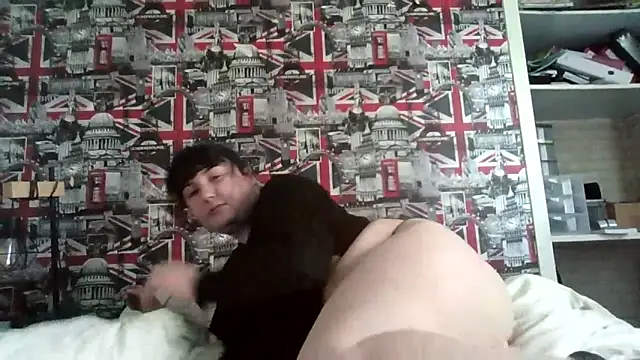 Lynylou online show from September 21, 2025, 11:04 am