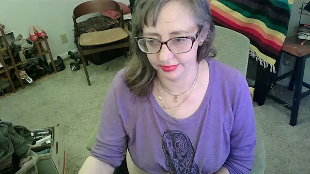 Snapshot of LilyLuscious chatting on January 22, 2025, 10:59 pm LilyLuscious online show from January 22, 2025, 10:59 pm