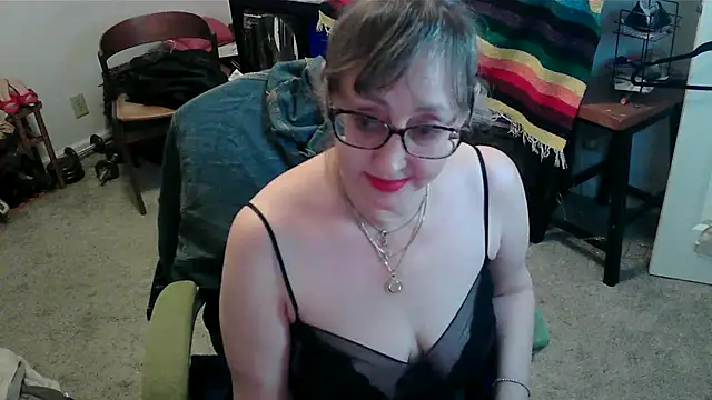 Snapshot of LilyLuscious chatting on January 26, 2025, 2:14 am LilyLuscious online show from January 26, 2025, 2:14 am