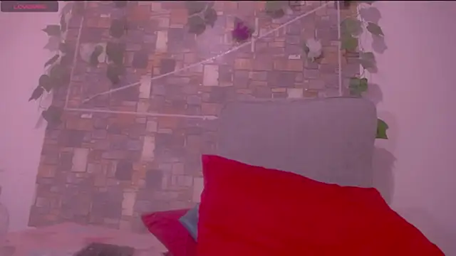 CrazyRousex online show from March 19, 2026, 1:22 pm