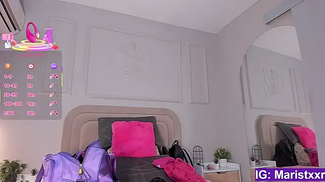 Maristxxr online show from November 4, 2025, 7:39 pm