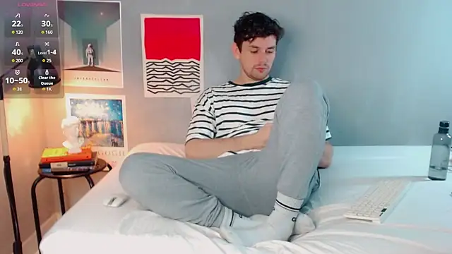 Elio555 online show from December 20, 2025, 4:32 pm