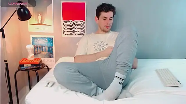 Elio555 online show from January 9, 2026, 10:39 pm