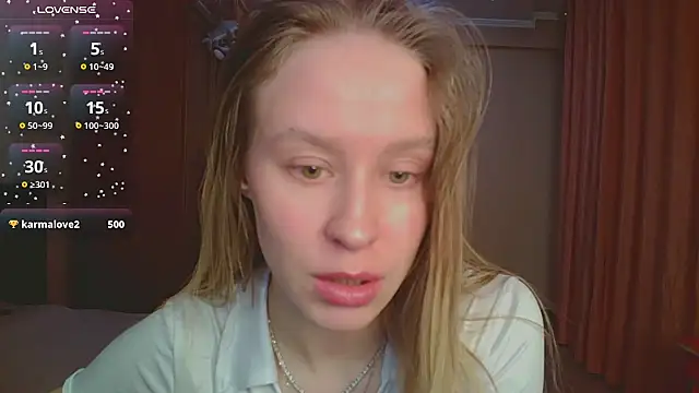 Lily  Devil online show from January 6, 2026, 4:44 pm