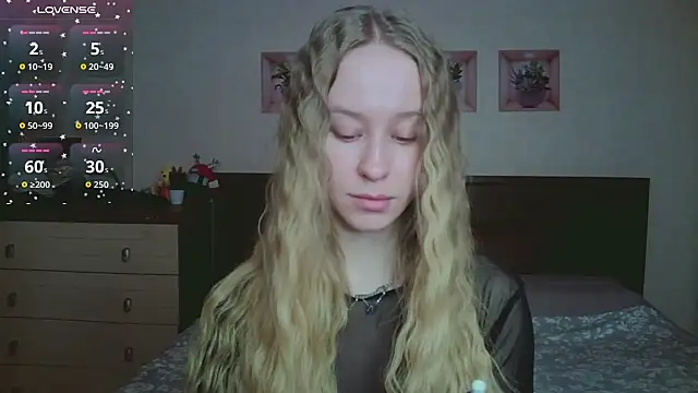 Lily  Devil online show from February 9, 2026, 8:56 am