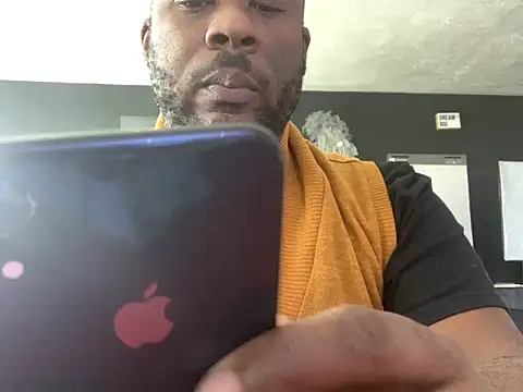 Snapshot of bigshh8 chatting on February 26, 2026, 7:03 pm bigshh8 online show from February 26, 2026, 7:03 pm