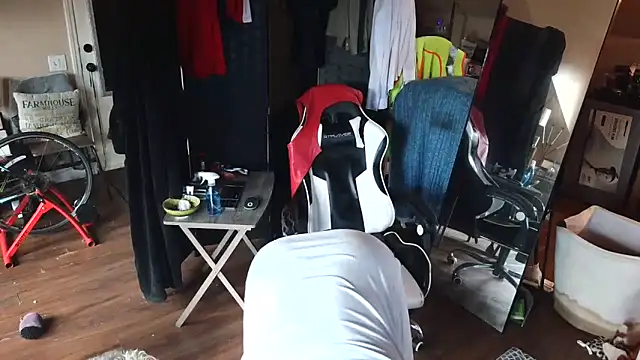 bigshh8 online show from October 1, 2025, 6:12 pm