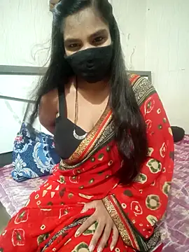 hottiess69 online show from March 4, 2026, 11:45 pm