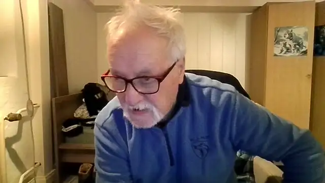 Snapshot of Sammy1660 chatting on May 4, 2026, 9:50 pm Sammy1660 online show from May 4, 2026, 9:50 pm