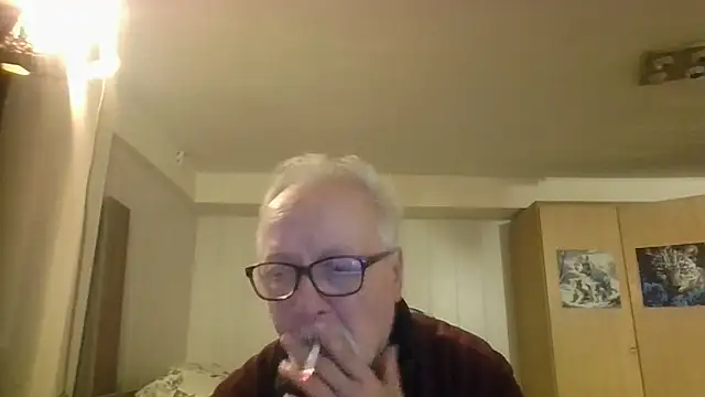 Snapshot of Sammy1660 chatting on April 22, 2026, 9:32 pm Sammy1660 online show from April 22, 2026, 9:32 pm