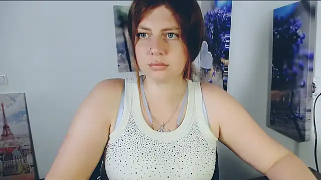 Snapshot of Lizzy_Love chatting on June 29, 2026, 10:15 am Lizzy Love online show from June 29, 2026, 10:15 am