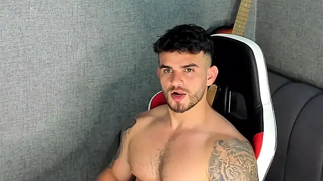 Ricardogo19 online show from September 28, 2025, 4:03 pm