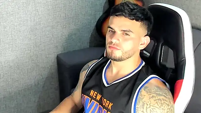 Ricardogo19 online show from November 11, 2025, 11:20 pm