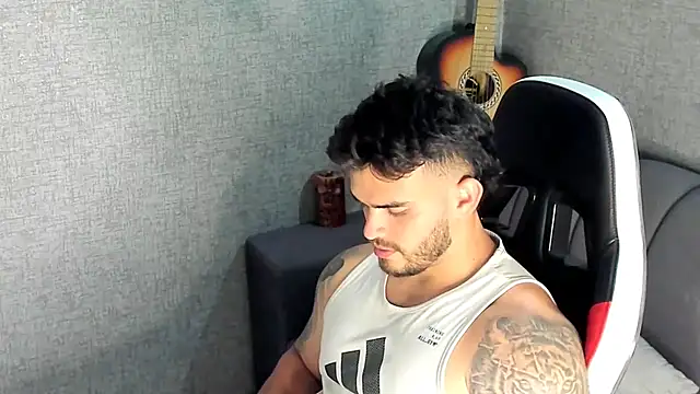 Ricardogo19 online show from September 11, 2025, 2:11 am