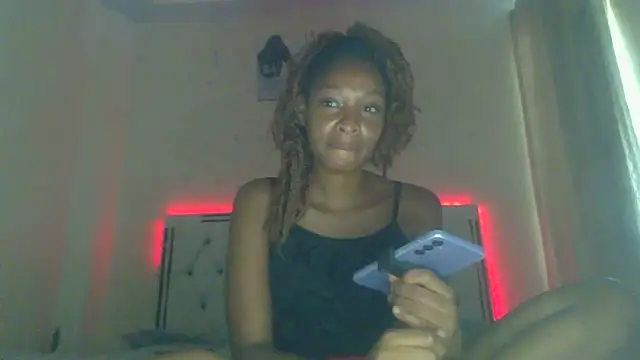 Snapshot of C-yoyo chatting on March 5, 2025, 6:01 am C-yoyo online show from March 5, 2025, 6:01 am