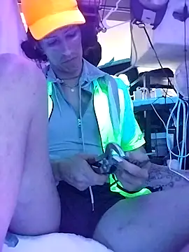 gurlnips online show from April 2, 2026, 2:57 pm