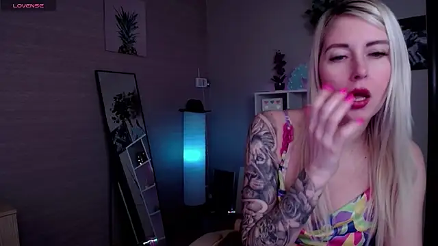 Mermaid N online show from March 13, 2025, 1:43 am