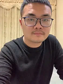 lililiwuwuwu online show from March 22, 2025, 1:19 pm