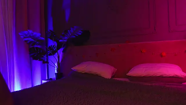 Liv Fay online show from October 25, 2025, 2:17 pm