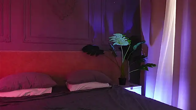 Liv Fay online show from March 10, 2026, 2:10 pm