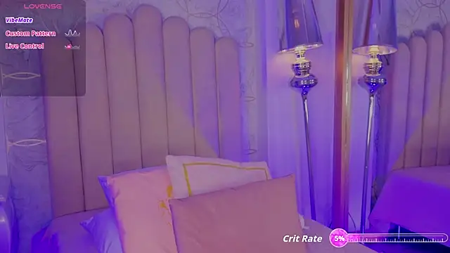 Snapshot of Iara_Smith1 chatting on July 10, 2026, 11:43 am Iara Smith1 online show from July 10, 2026, 11:43 am