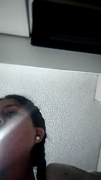 Tiphanydirty3 online show from November 7, 2025, 4:06 am